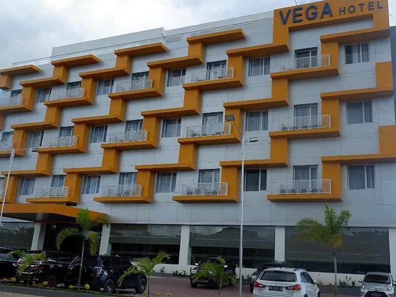 Vega Prime Hotel & Convention Sorong Exterior foto
