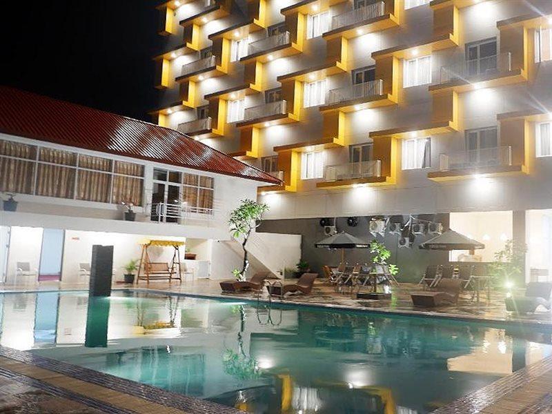 Vega Prime Hotel & Convention Sorong Exterior foto