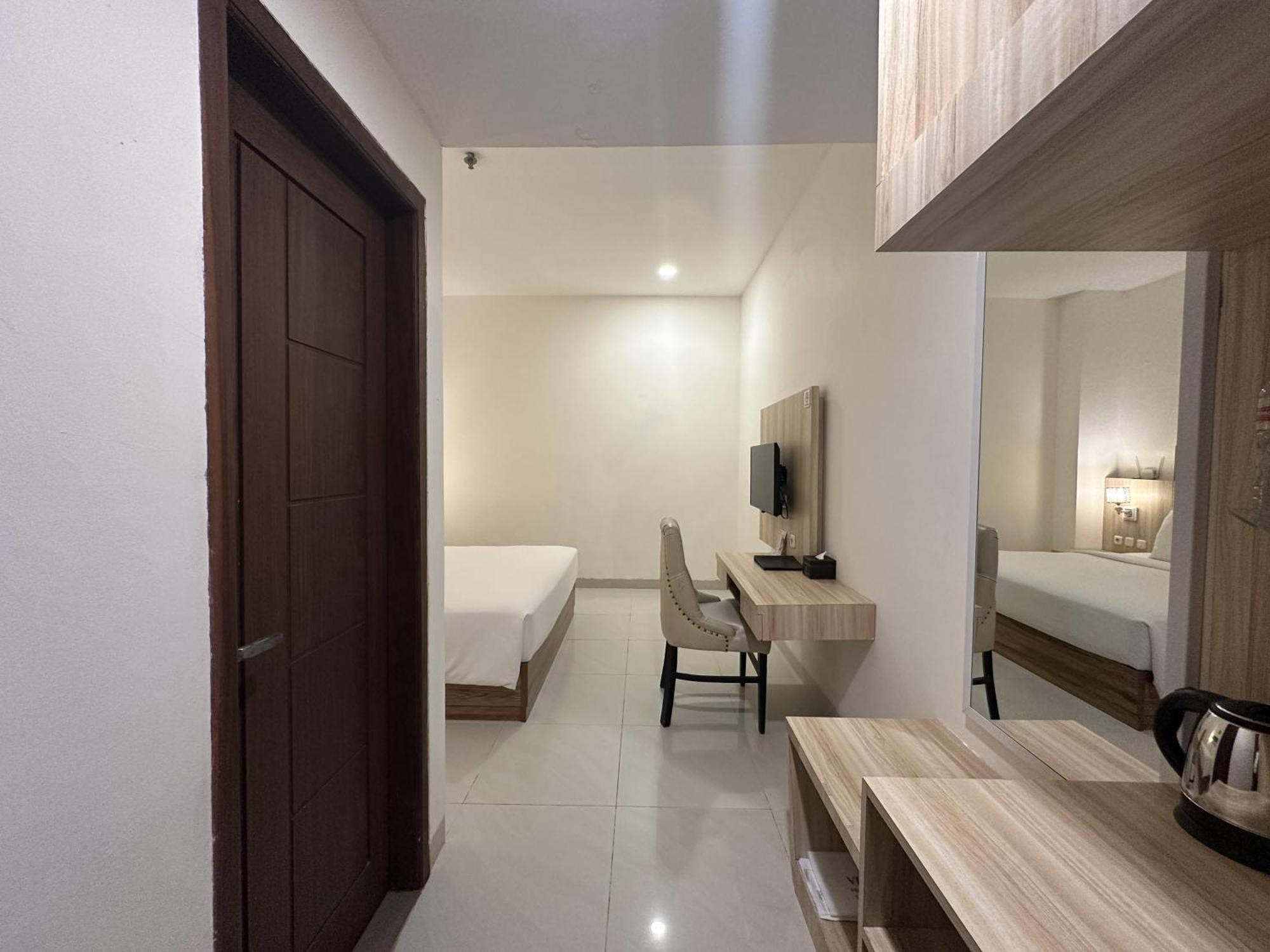 Vega Prime Hotel & Convention Sorong Habitación foto